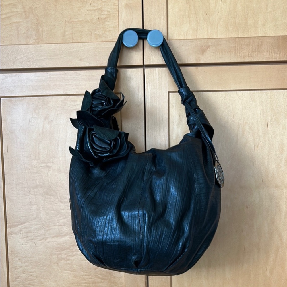 Vince Camuto Handbag & Dust Cover - Picture 16 of 16